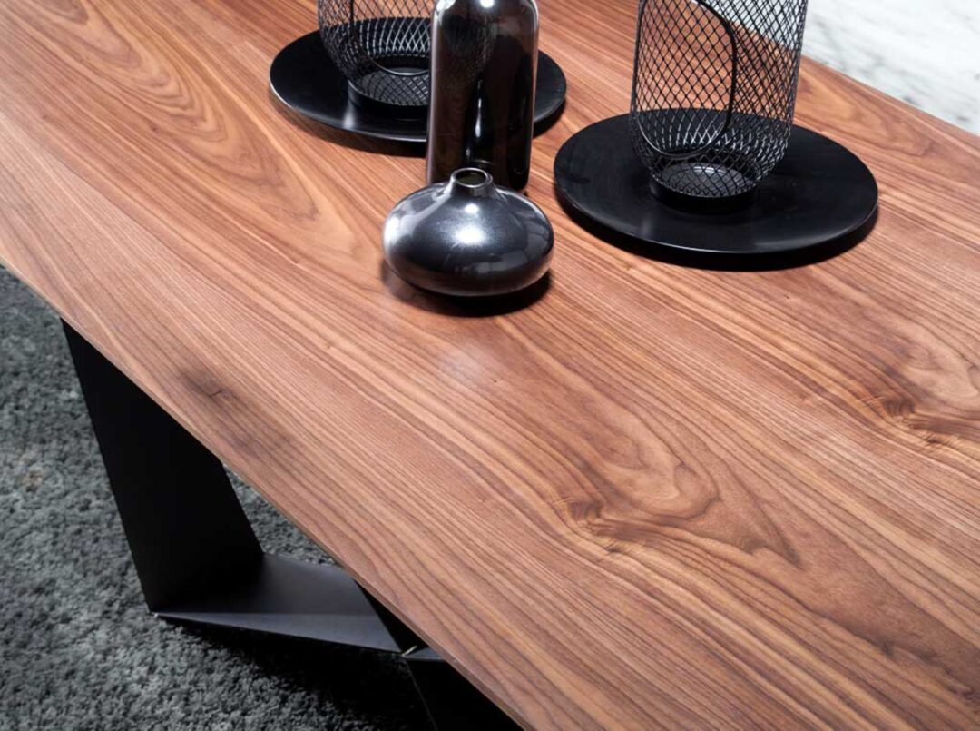 Mesa de comedor madera maciza nogal, estructura metálica negro mate - Imagen 4