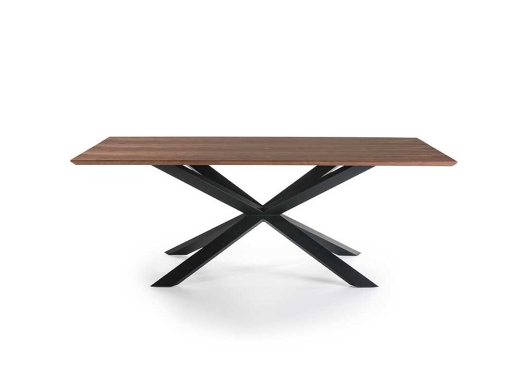 Mesa de comedor acabado en nogal, estructura metálica negra en forma de cruceta - Imagen 2