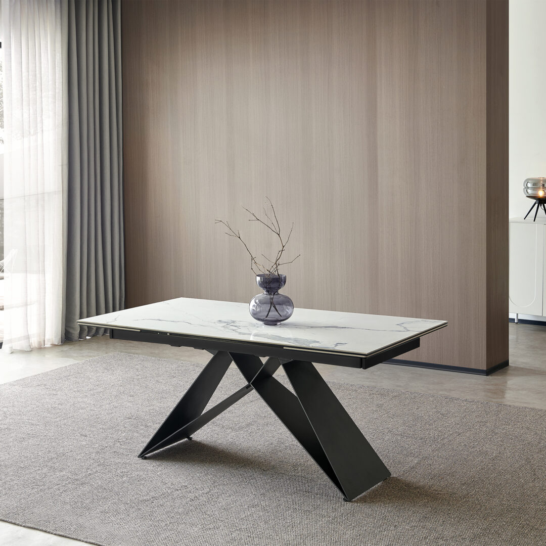 Mesa de comedor extensible cristal porcelánico blanco, estructura negro mate - Imagen 3