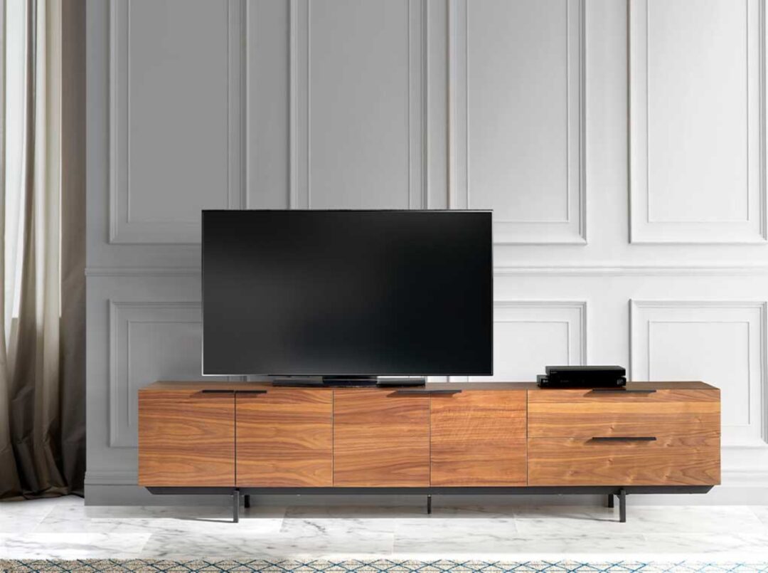 Módulo TV 220 cm – Nogal y detalles metálicos negros - Imagen 3